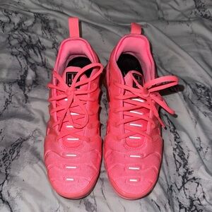 Nike Airmax Plus Women's Pink Athletic Shoes